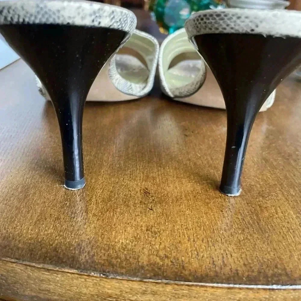 Jessica Simpson snakeskin heels - Picture 3 of 4